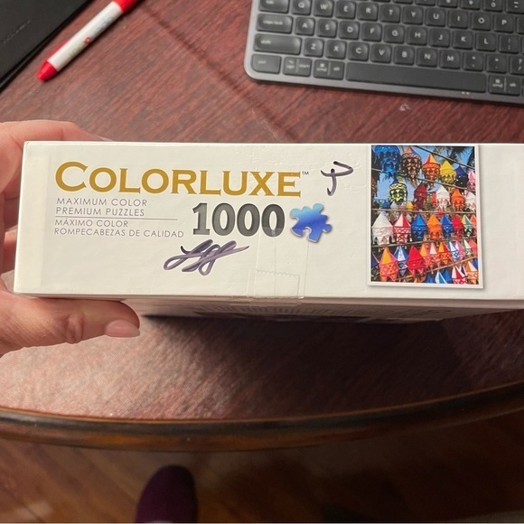 ColorLuxe 1000 piece jigsaw puzzle Colorful Cloth Lamps made in USA - Picture 6 of 6